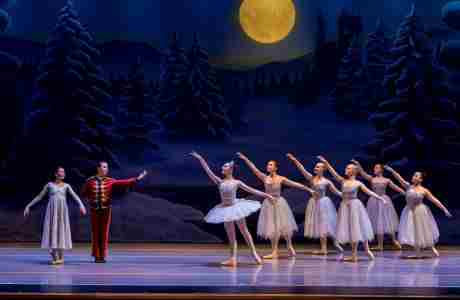 Evergreen City Ballet Presents Wade Walthall's THE NUTCRACKER in Renton on 15 Dec