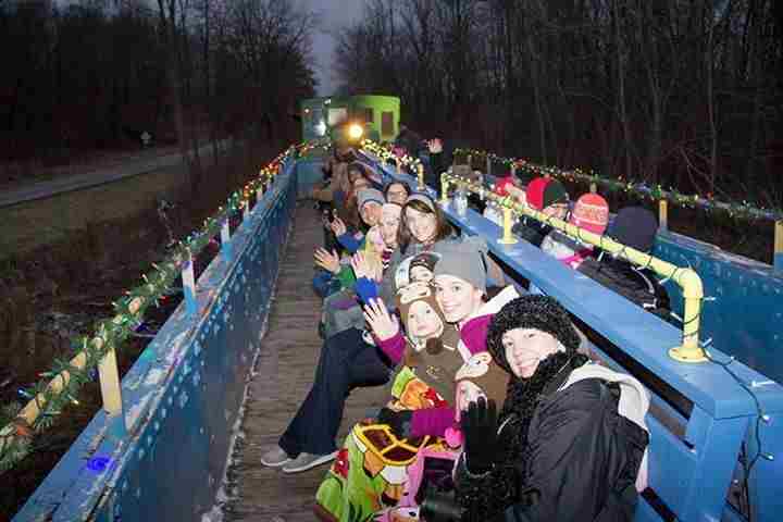 Santa Train in Mount Perry on 2 Dec