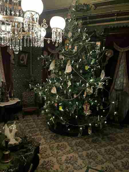 Authentic Victorian Christmas Tours of the Jackson Mansion in Pennsylvania on 9 Dec