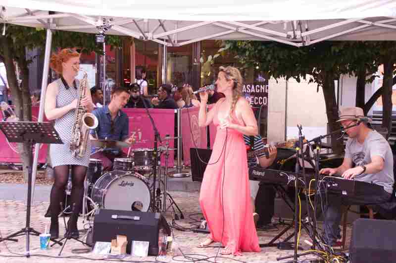 Live music at Leopold Square: Emily West and The Power Trio in England on 8 Jun