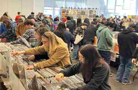 The Saratoga Springs Record Riot! Over 15,000 vinyl records for sale in ONE ROOM! Saturday Oct 5th in Saratoga Springs on 5 Oct