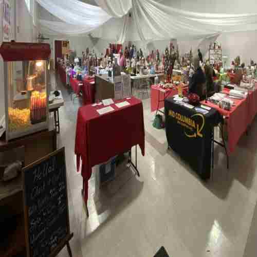 Crafts, Collectibles and Holiday Sale in Rickreall on 5 Oct