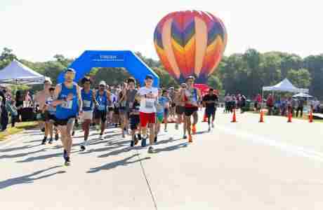 Run the Runway at Chicago Executive Airport in Wheeling on 28 Jun