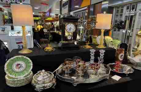 Heritage Antique Market at Centerpoint Mall - Family Day in Toronto on 17 Feb