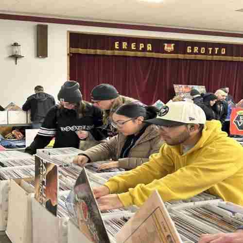 The Erie Record Riot! Over 10,000 vinyl records in ONE ROOM! Sat March 22nd @Quality Inn and Suites in Erie on 22 Mar